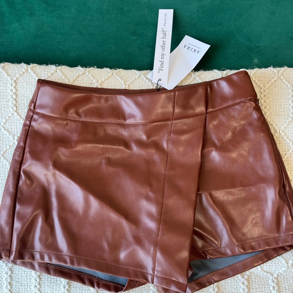 AKIRA Chestnut Faux Leather Skorts